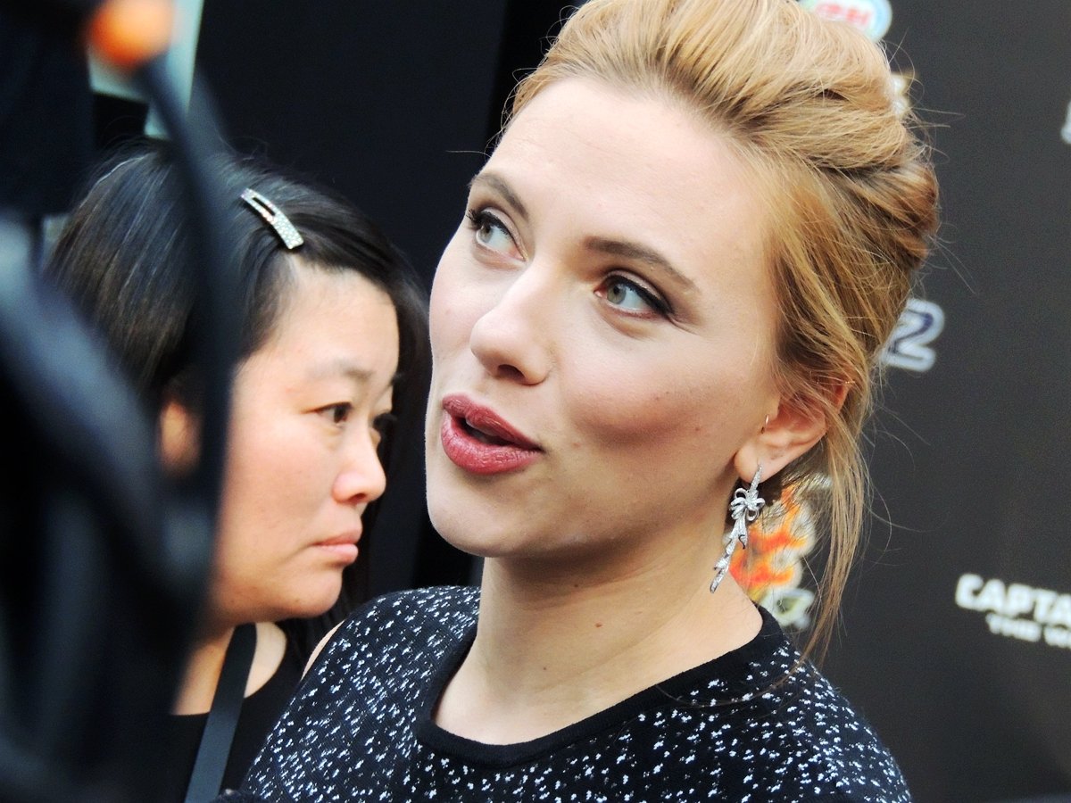 Scarlett Johansson  Photoshoot