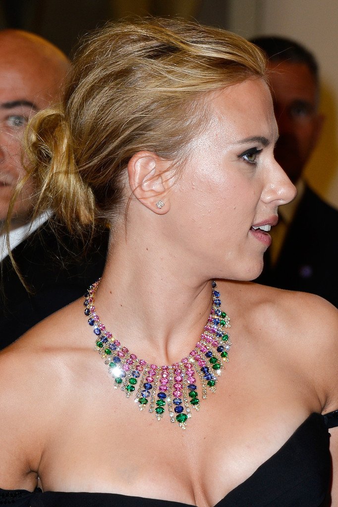 Scarlett Johansson Breast Photoshoot