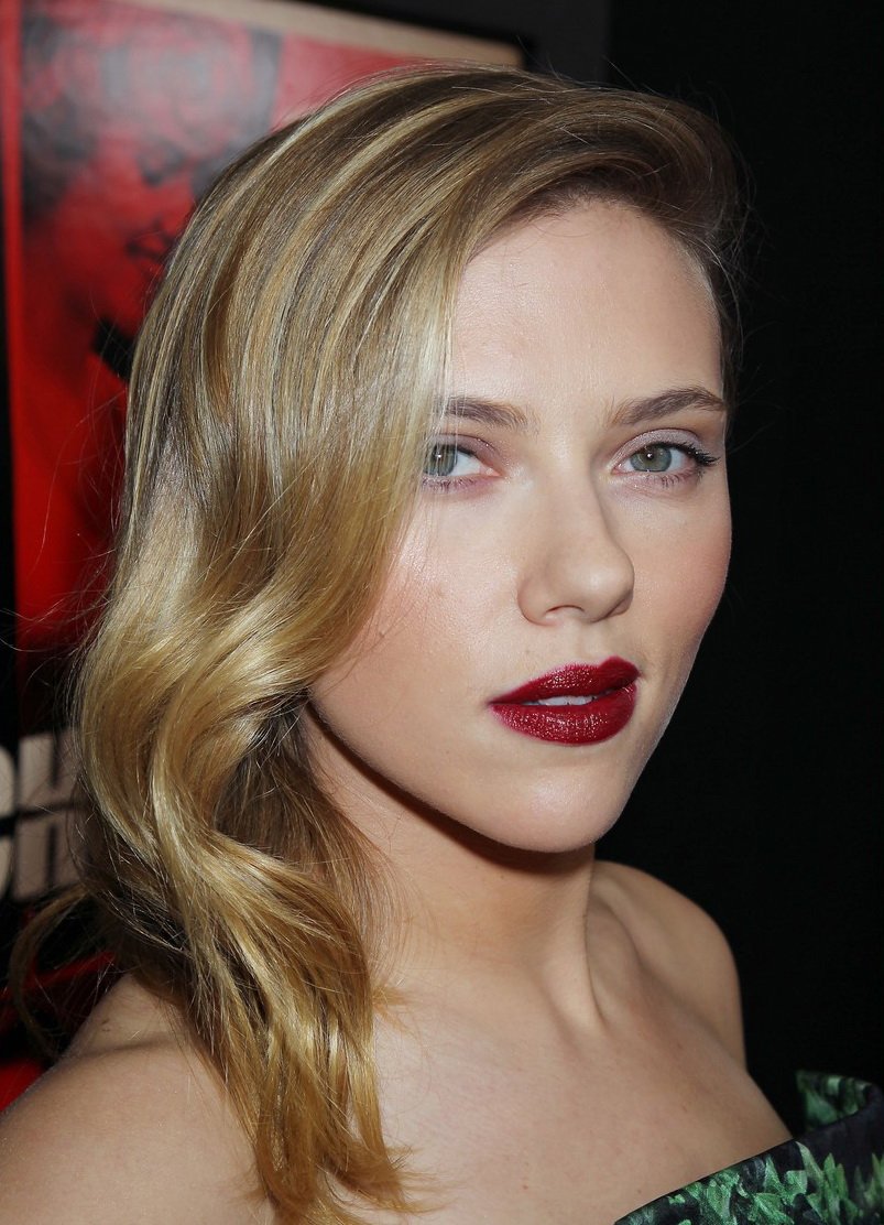 Scarlett Johansson Breast Photoshoot