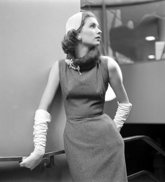 Suzy Parker Sexy and Hottest Photos , Latest Pics