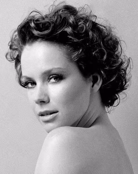 Andrea Osvárt  Photoshoot