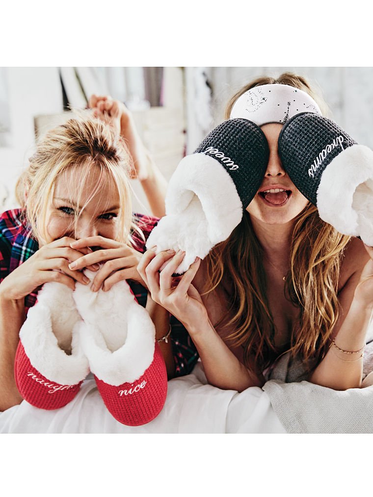 Behati Prinsloo Leg Photoshoot