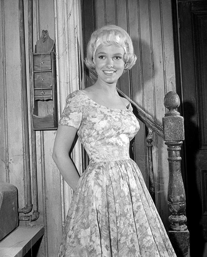 Beverley Owen Sexy and Hottest Photos , Latest Pics