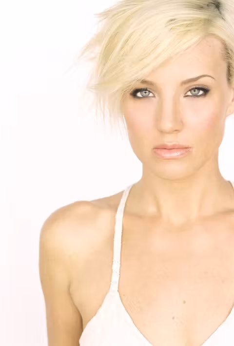Brianne Davis  Photoshoot