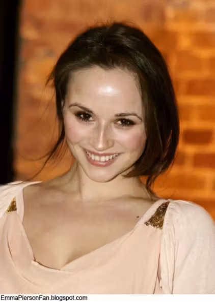 Emma Pierson  Photoshoot