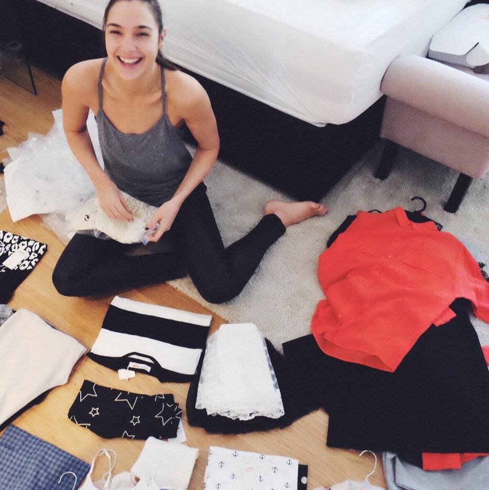 Gal Gadot Leg Photoshoot