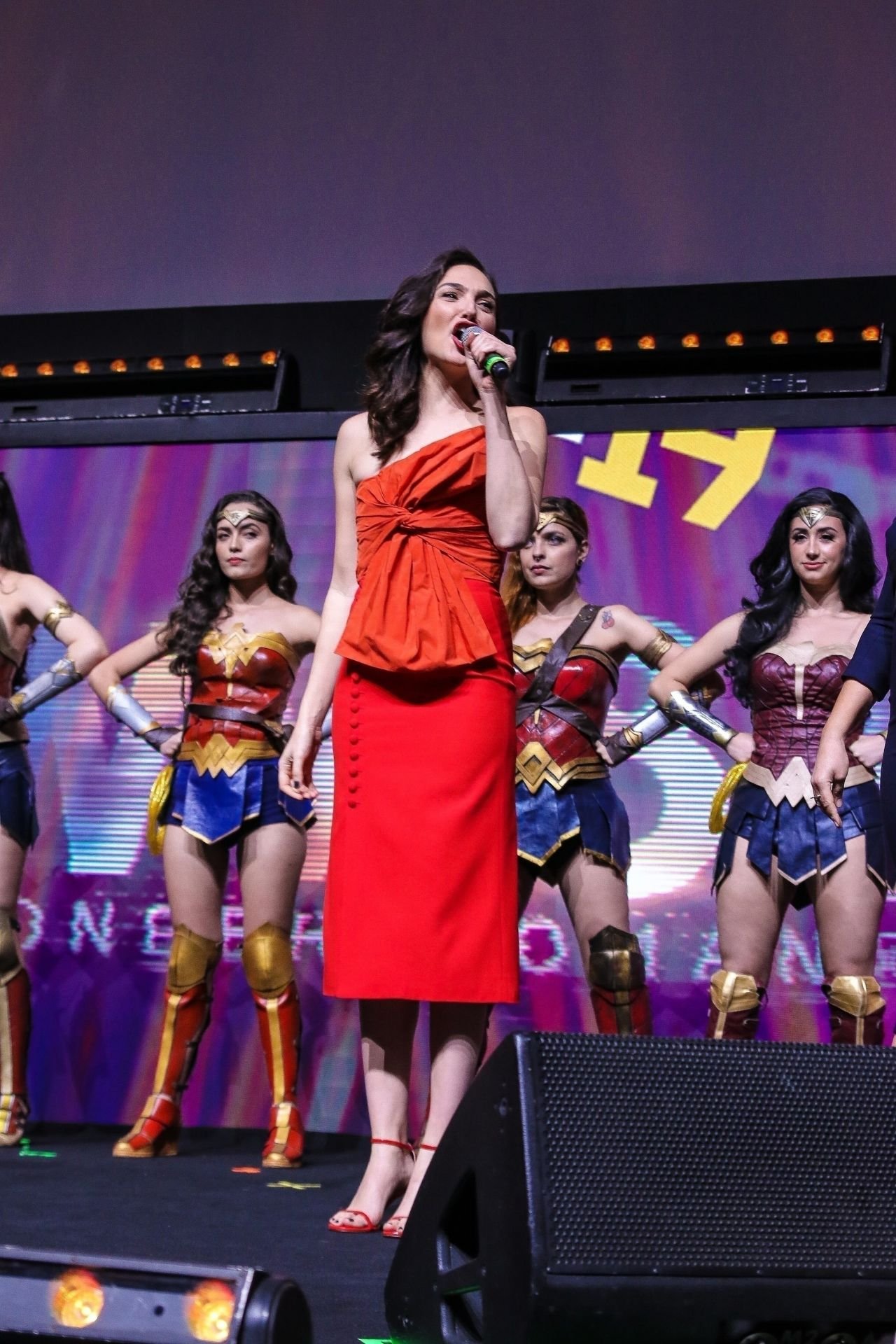 Gal Gadot  Photoshoot