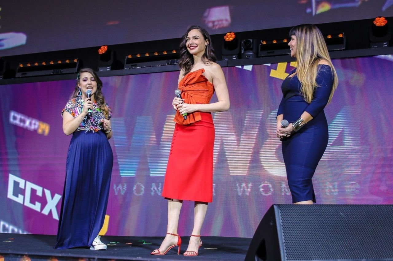 Gal Gadot  Photoshoot