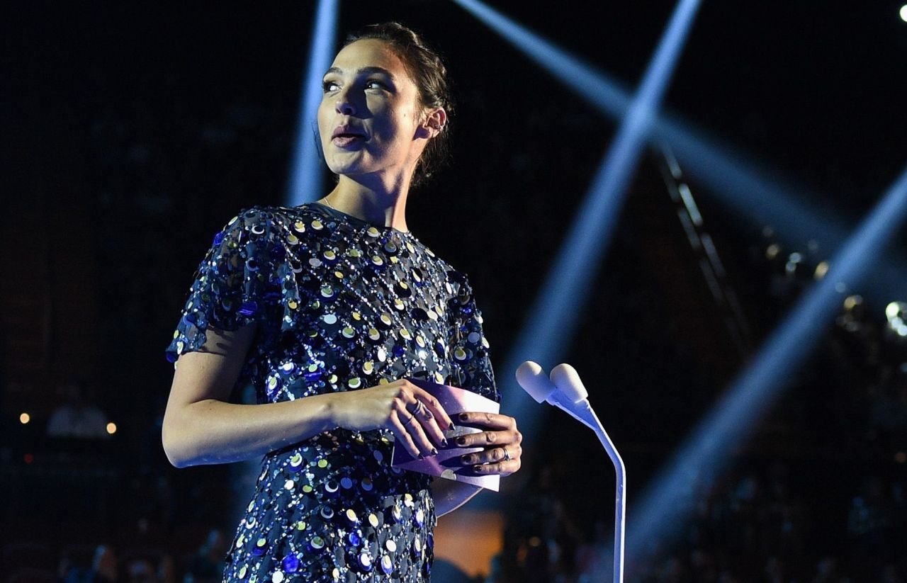 Gal Gadot  Photoshoot