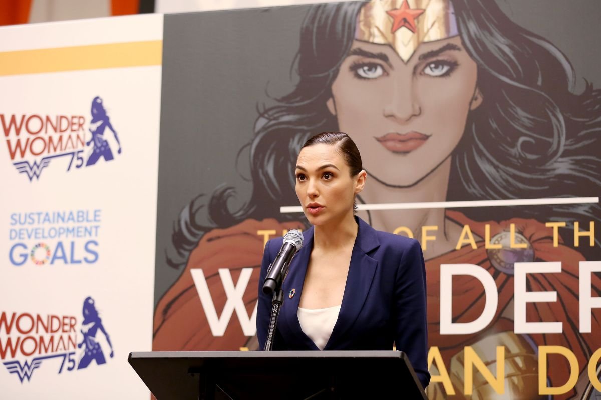 Gal Gadot  Photoshoot