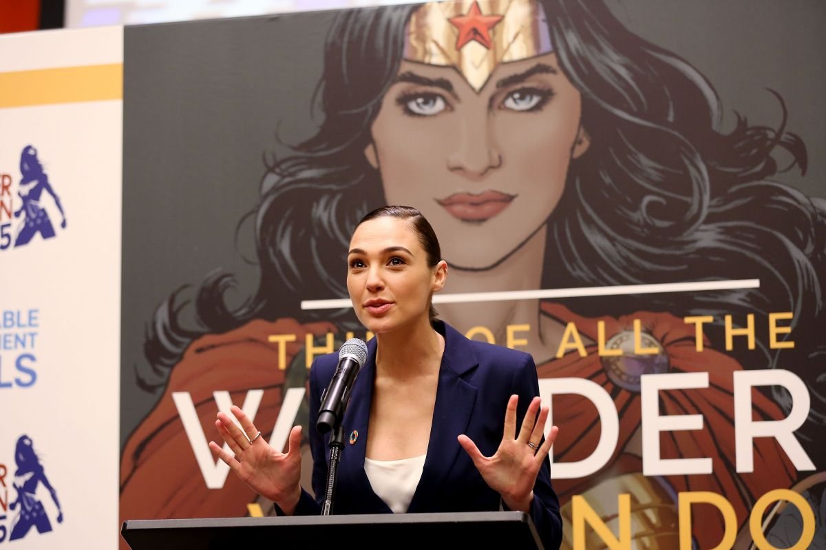 Gal Gadot  Photoshoot