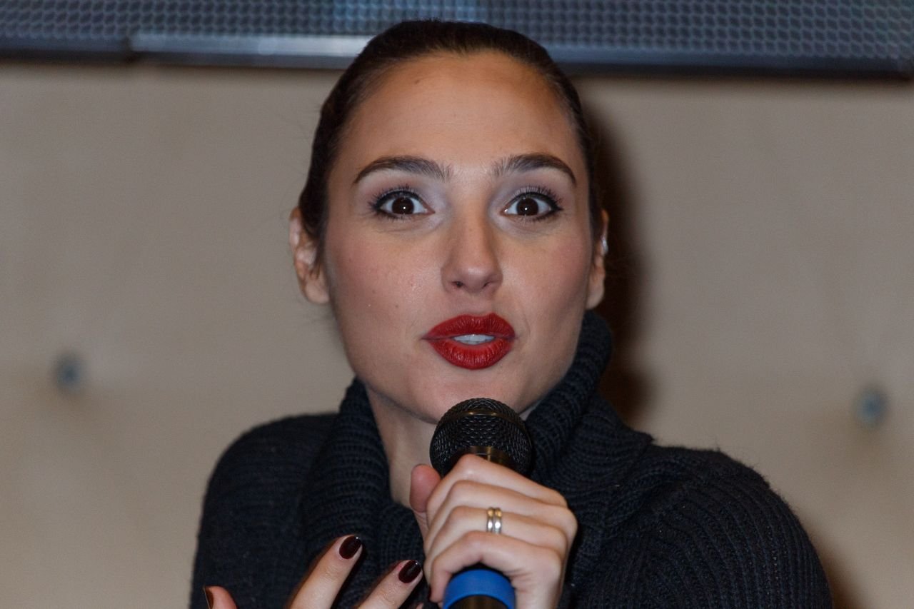 Gal Gadot  Photoshoot
