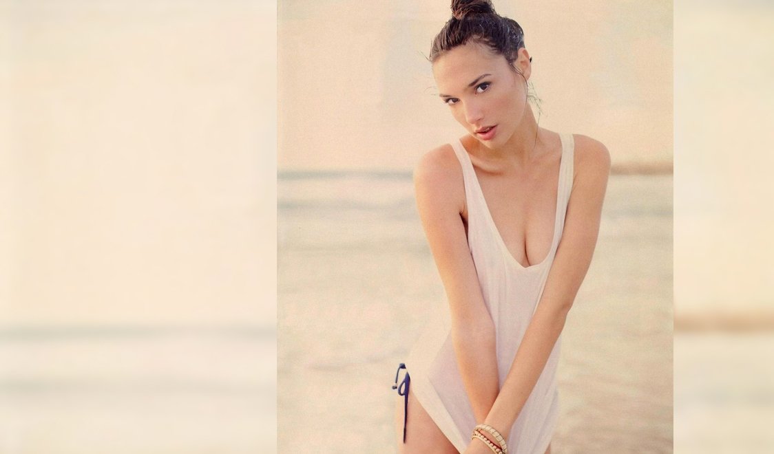 Gal Gadot Leg Photoshoot