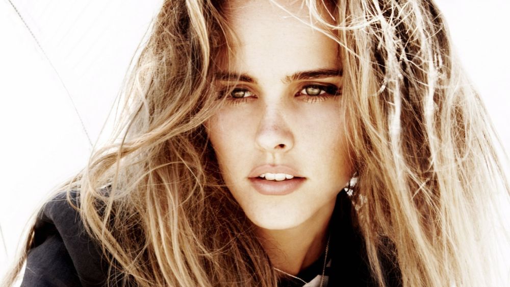 Isabel Lucas Sexy and Hottest Photos , Latest Pics