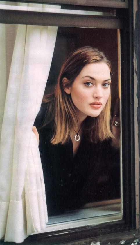 Kate Winslet Sexy and Hottest Photos , Latest Pics