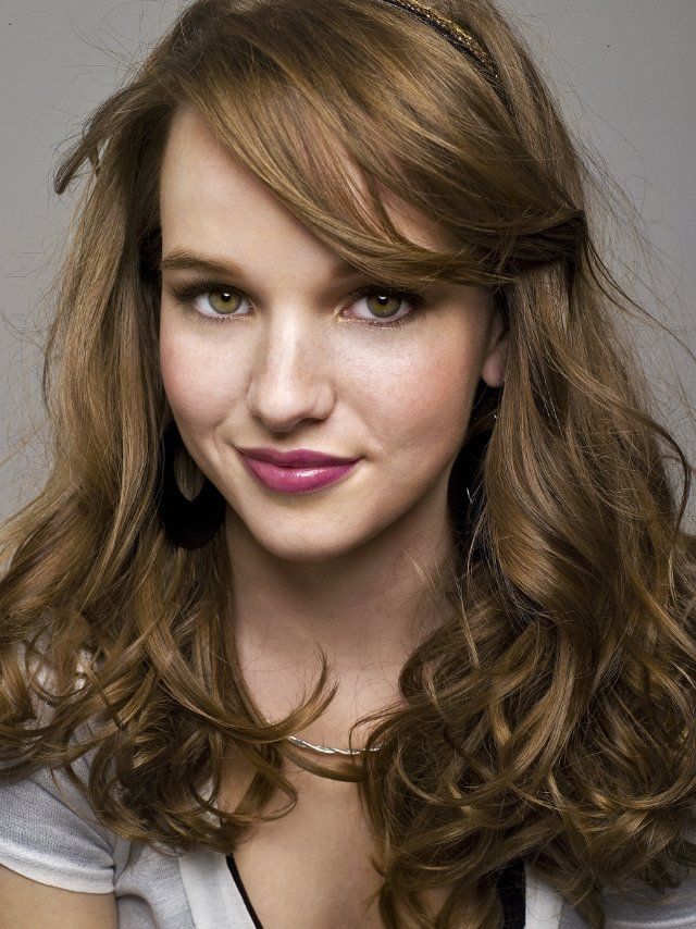 Kay Panabaker Sexy and Hottest Photos , Latest Pics