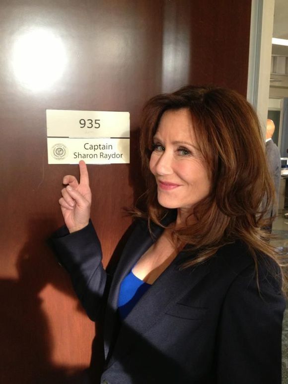 Mary McDonnell Sexy and Hottest Photos , Latest Pics