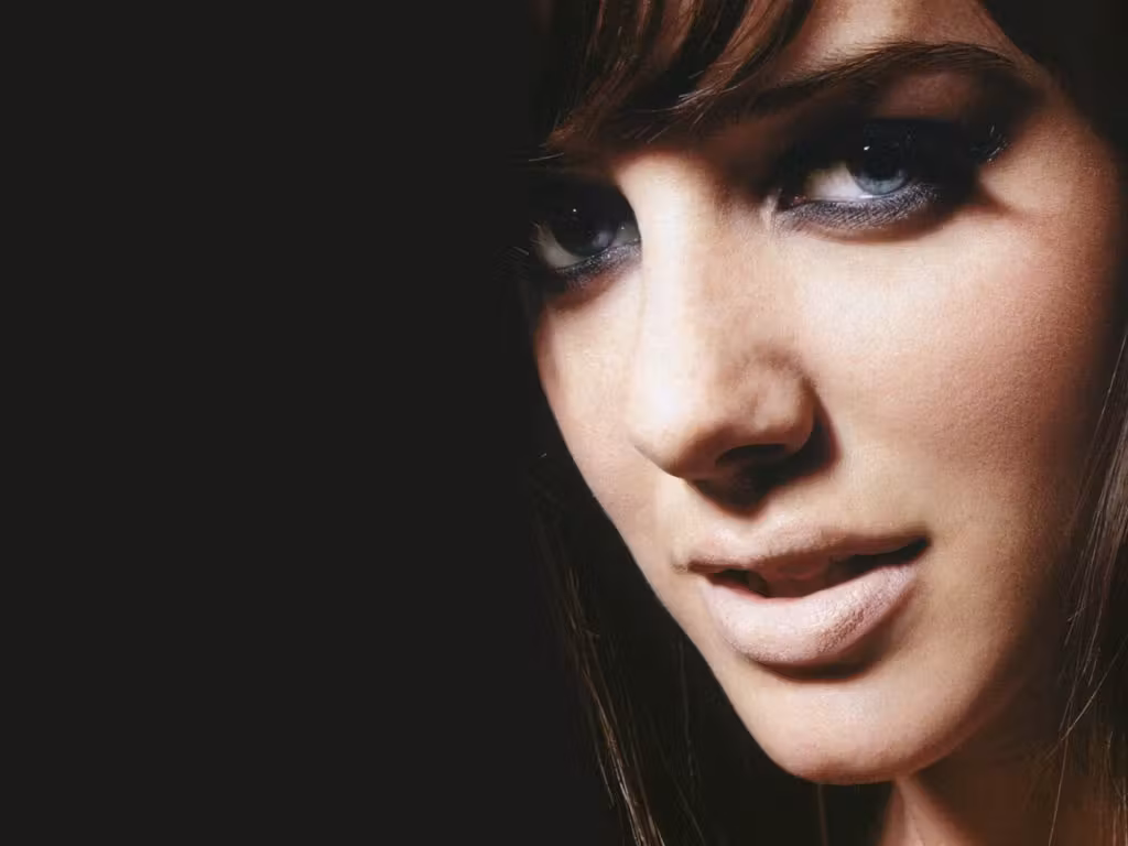 Michelle Ryan  Photoshoot