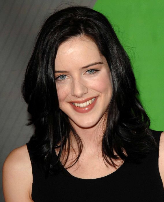 Michelle Ryan Sexy and Hottest Photos , Latest Pics