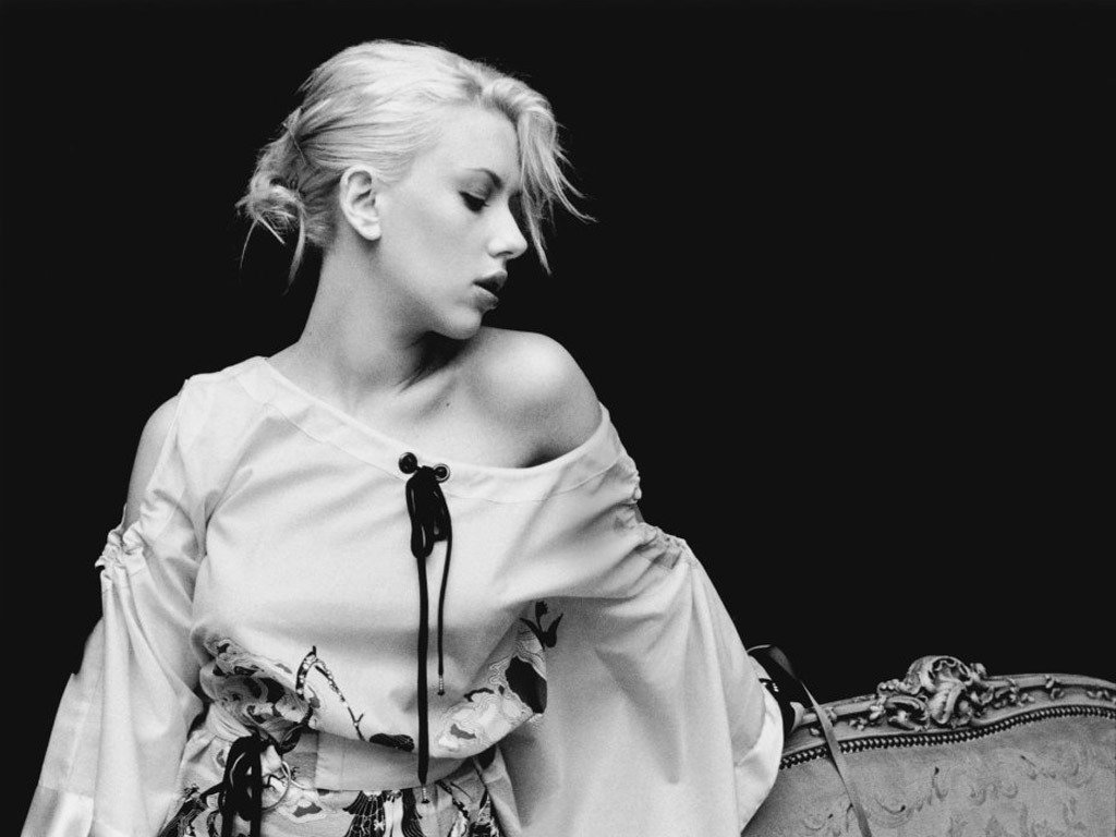Scarlett Johansson  Photoshoot