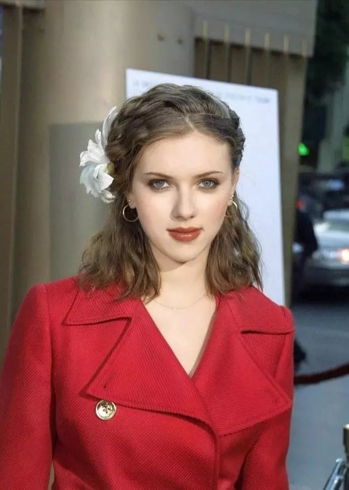Scarlett Johansson  Photoshoot