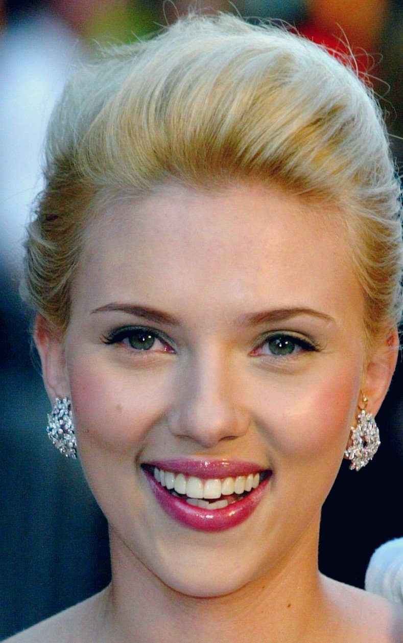 Scarlett Johansson  Photoshoot