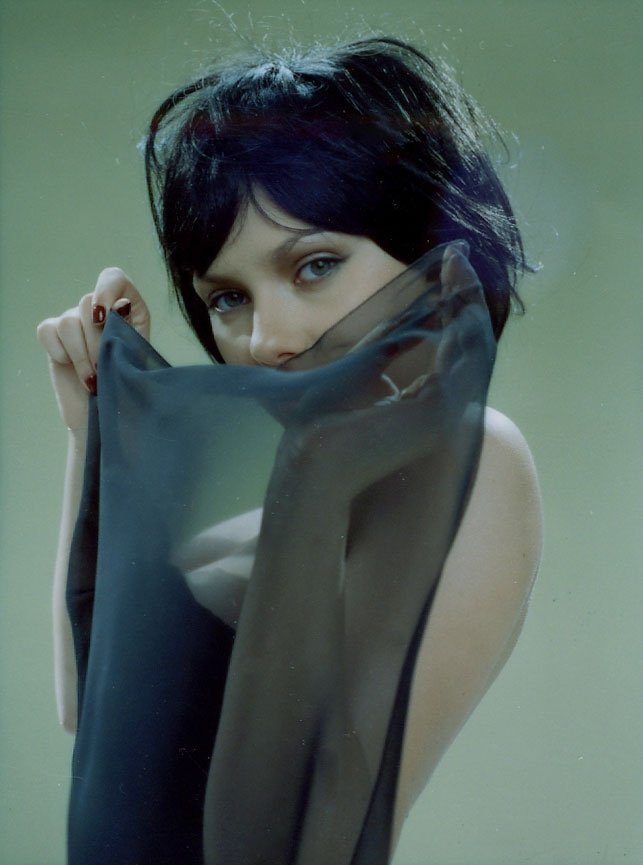 Scarlett Johansson Breast Photoshoot