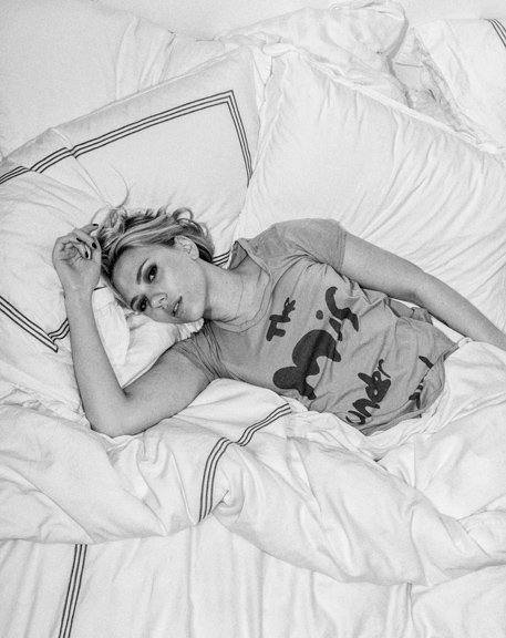 Scarlett Johansson  Photoshoot