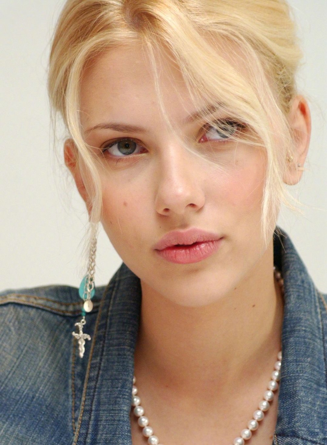 Scarlett Johansson  Photoshoot