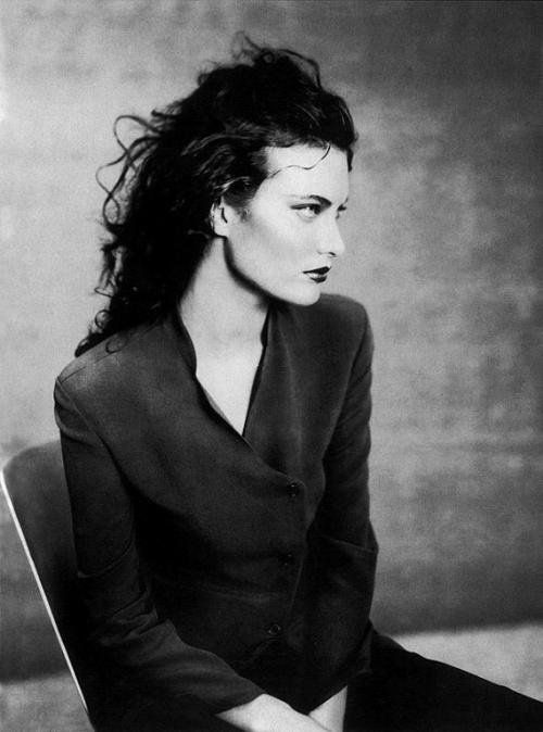 Shalom Harlow Sexy and Hottest Photos , Latest Pics