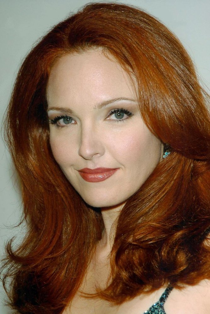 Amy Yasbeck Sexy and Hottest Photos , Latest Pics