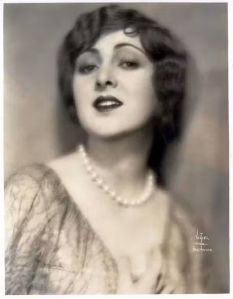 Billie Dove  Photoshoot