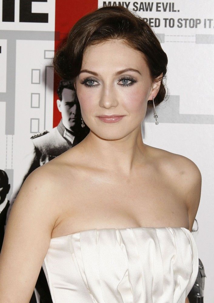 Carice van Houten Sexy and Hottest Photos , Latest Pics