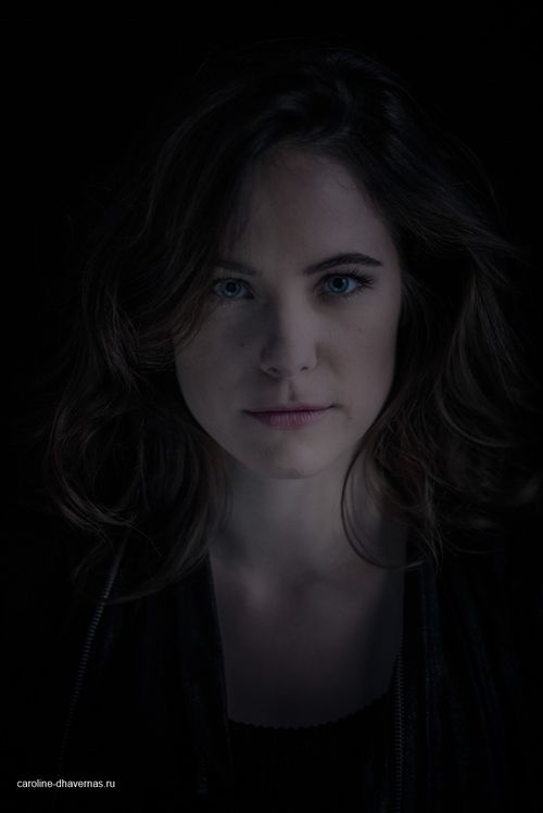 Caroline Dhavernas Sexy and Hottest Photos , Latest Pics