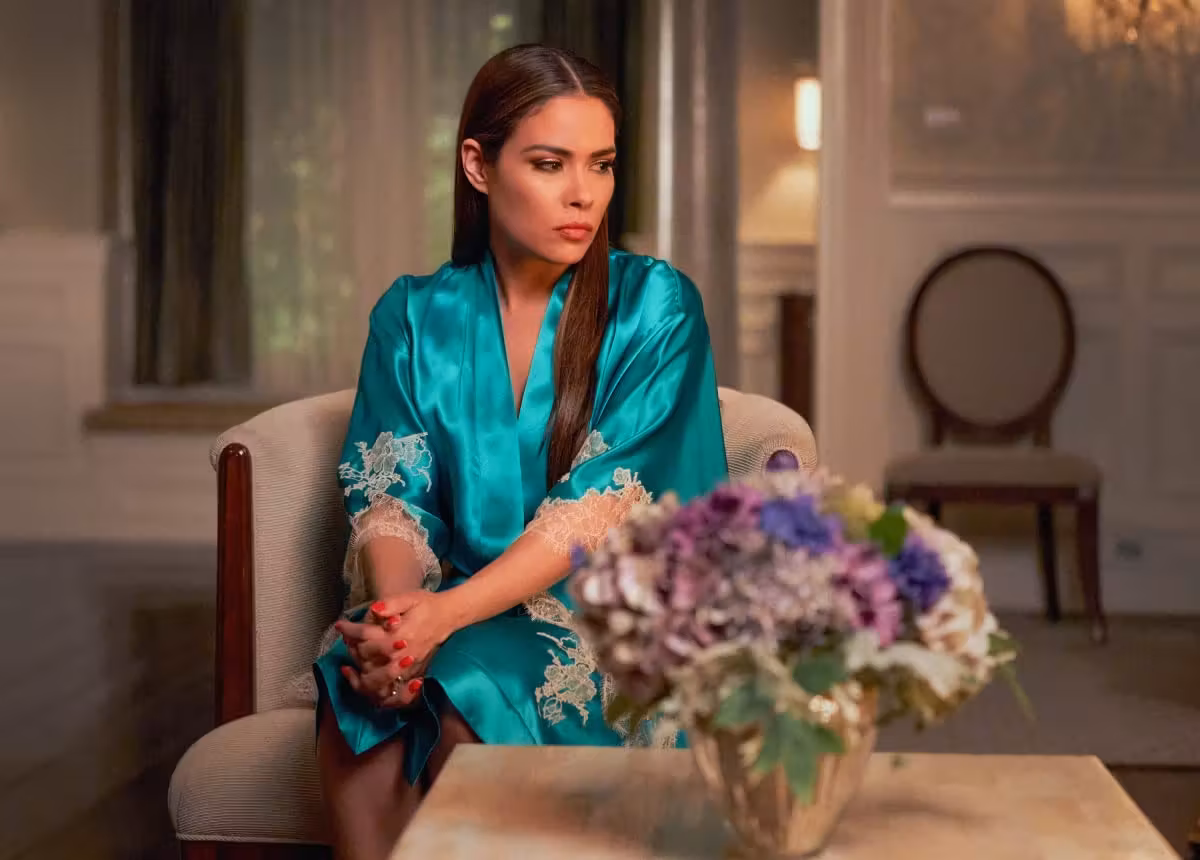 Daniella Alonso  Photoshoot