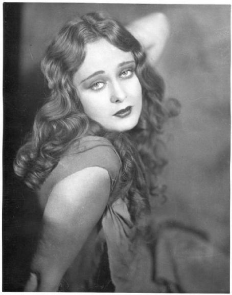Dolores Costello Sexy and Hottest Photos , Latest Pics