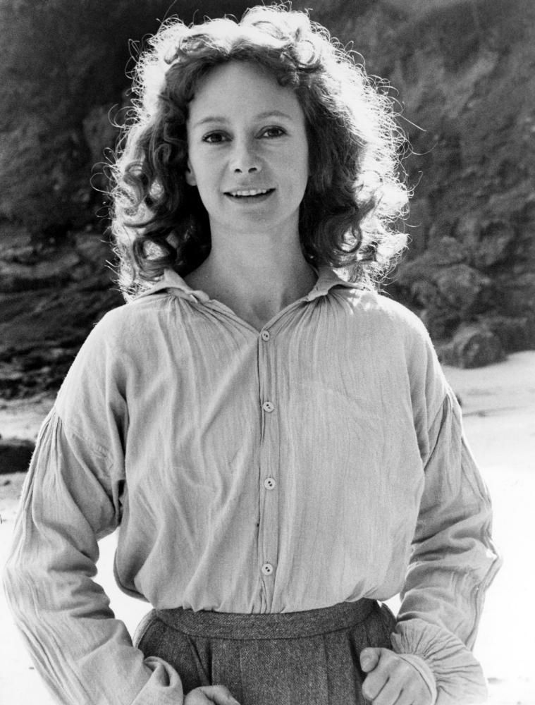Francesca Annis Sexy and Hottest Photos , Latest Pics