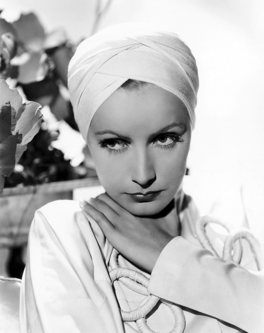 Greta Garbo Sexy and Hottest Photos , Latest Pics