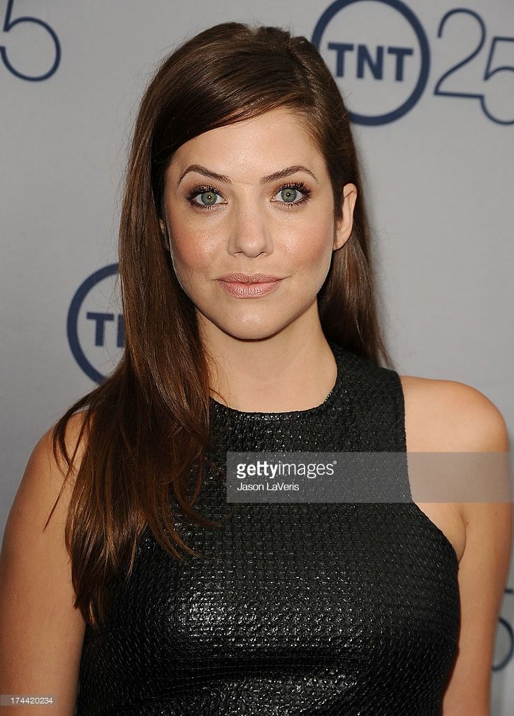 Julie Gonzalo Sexy and Hottest Photos , Latest Pics
