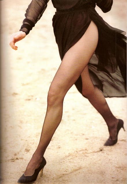 Kim Basinger Sexy and Hottest Photos , Latest Pics