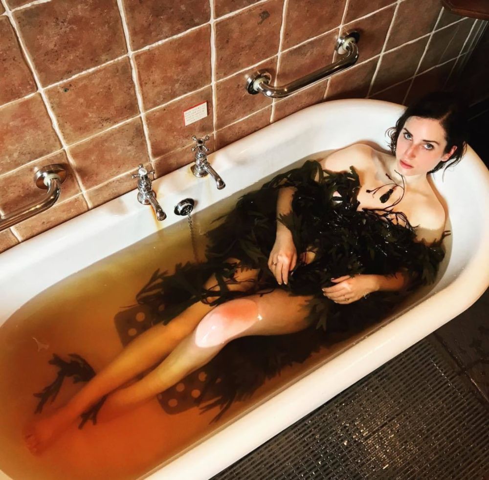 Zoe ListerJones Sexy and Hottest Photos , Latest Pics