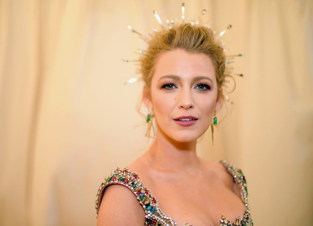 Blake Lively Sexy and Hottest Photos , Latest Pics