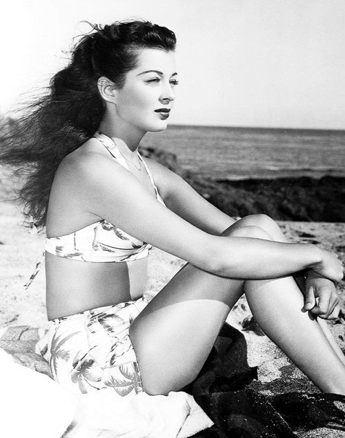Gail Russell Sexy and Hottest Photos , Latest Pics