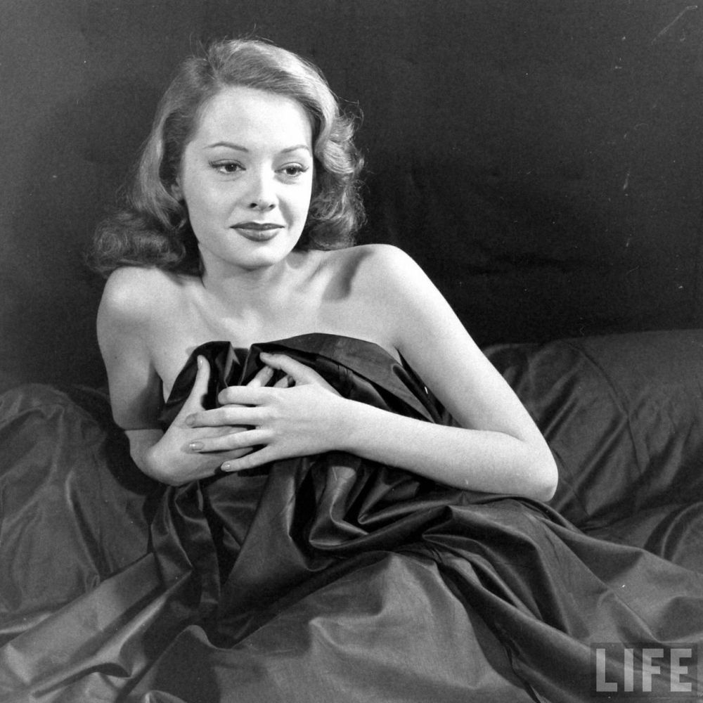 Jane Greer Sexy and Hottest Photos , Latest Pics