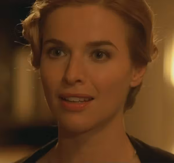 Thekla Reuten  Photoshoot