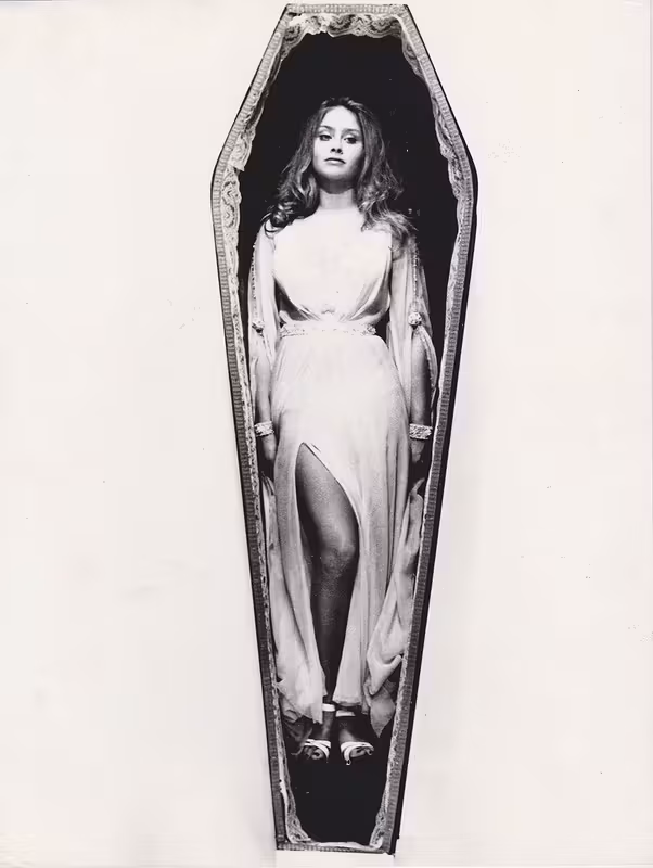 Veronica Carlson  Photoshoot