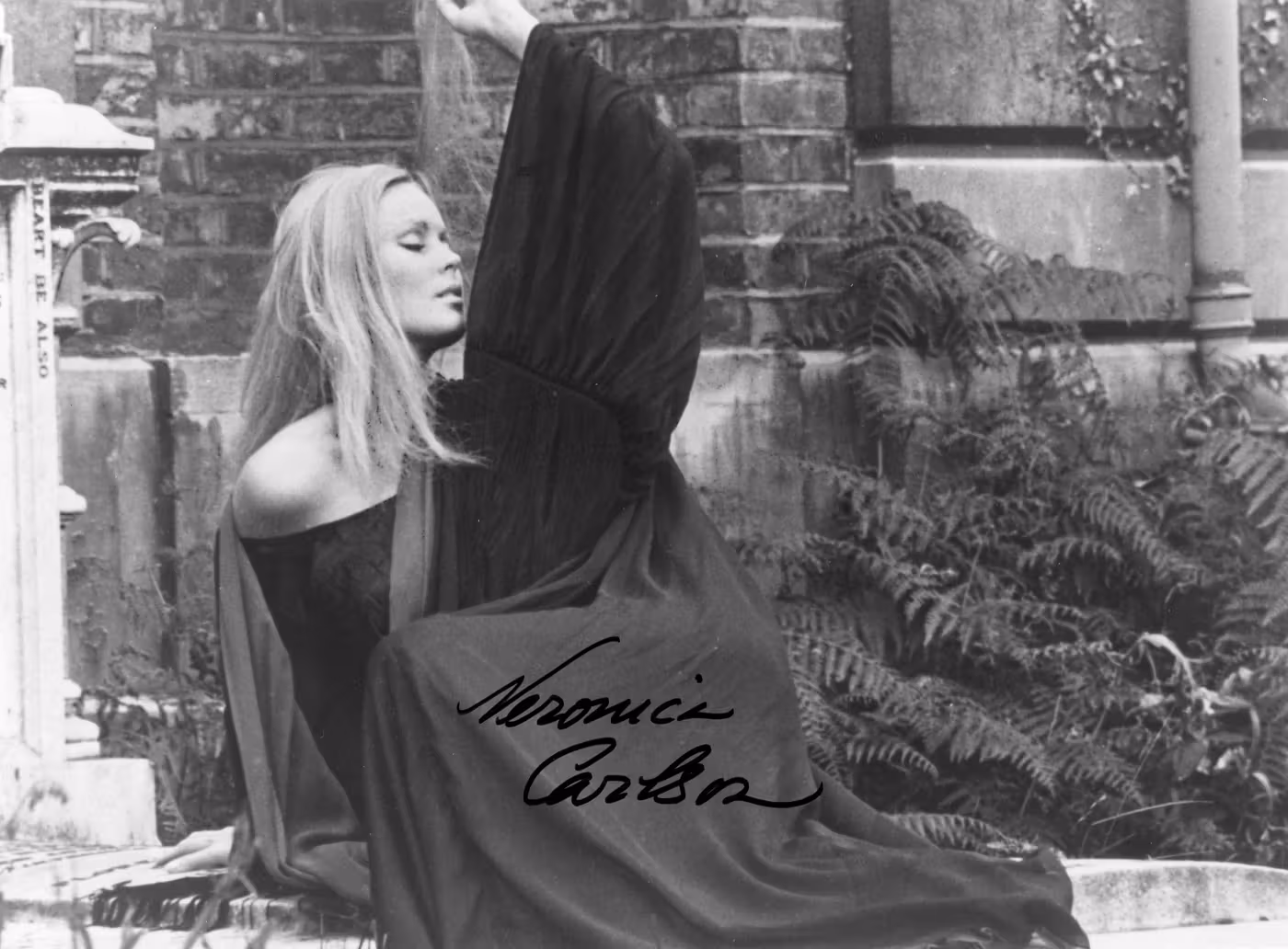 Veronica Carlson  Photoshoot