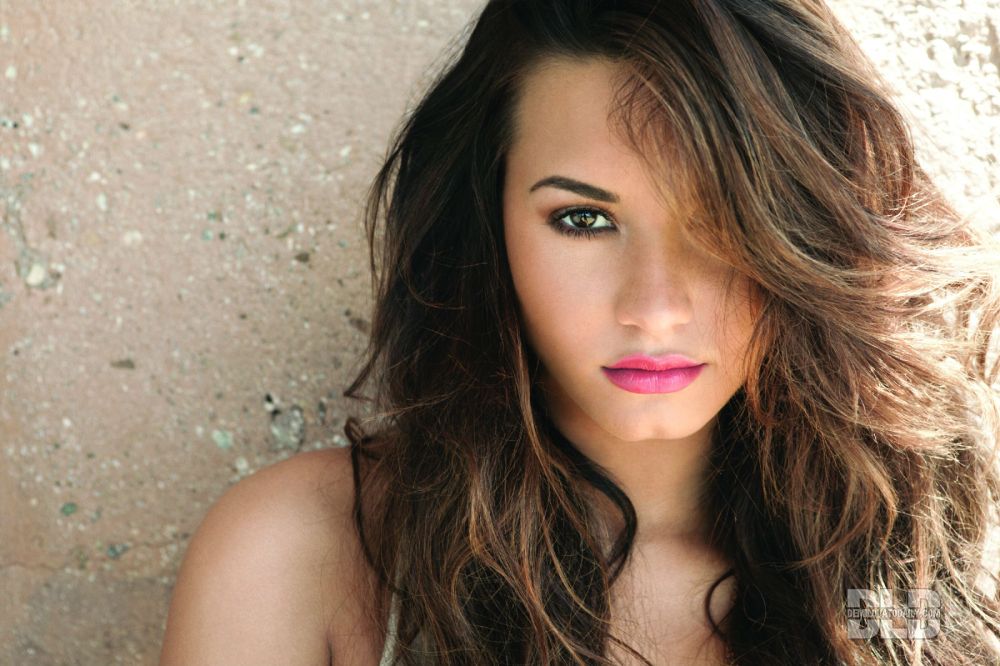 Demi Lovato Sexy and Hottest Photos , Latest Pics