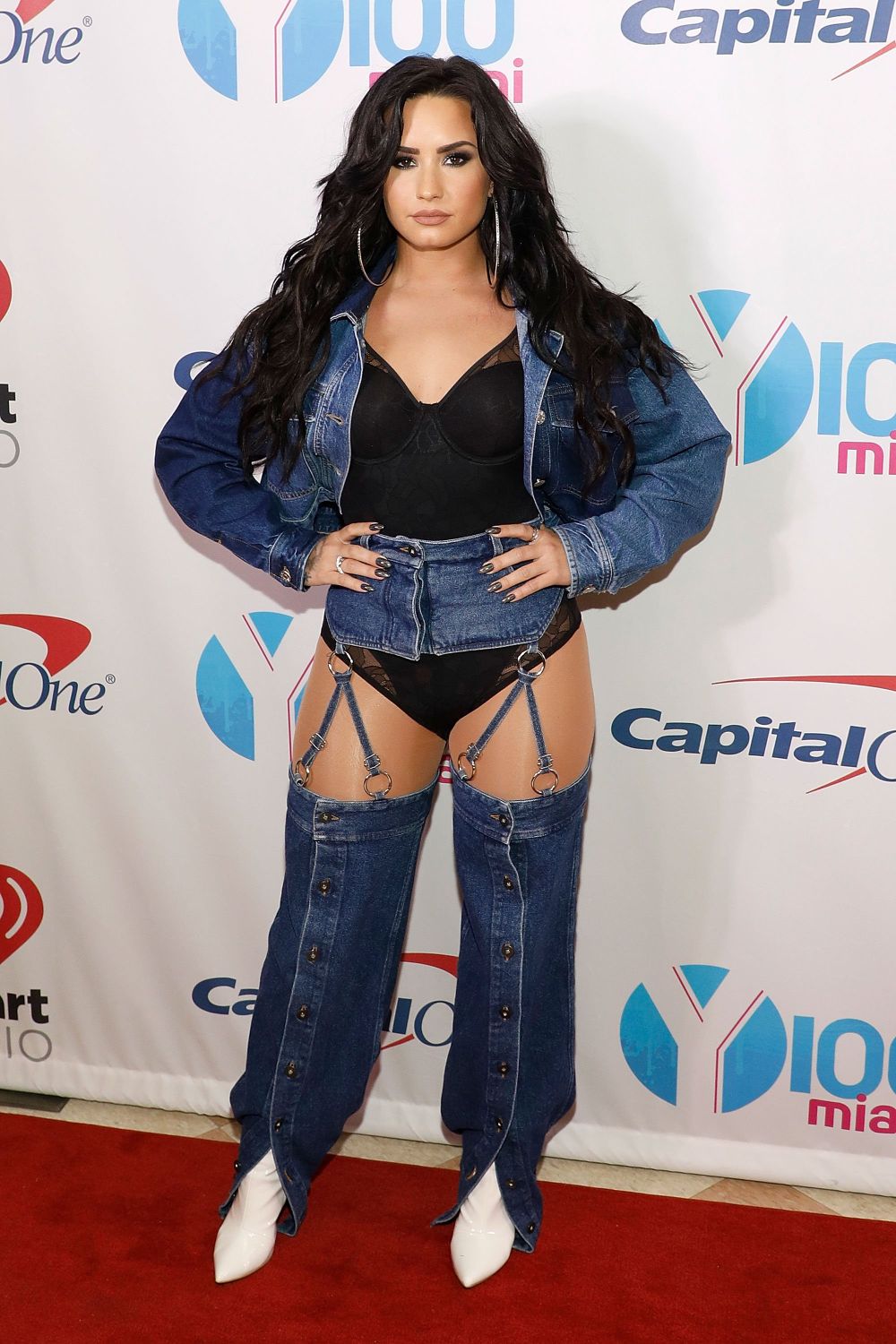 Demi Lovato Sexy and Hottest Photos , Latest Pics
