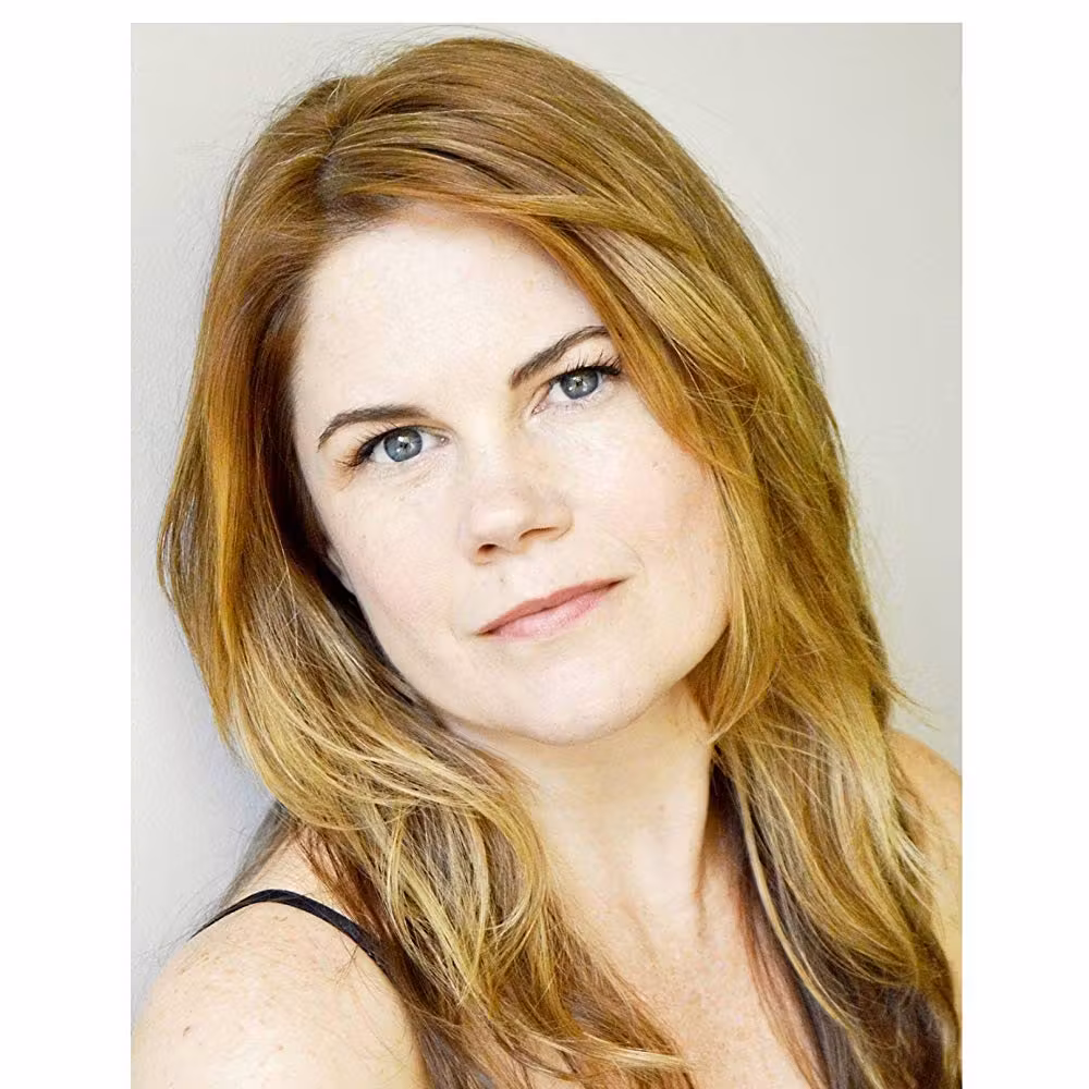 Jennifer Hall  Photoshoot